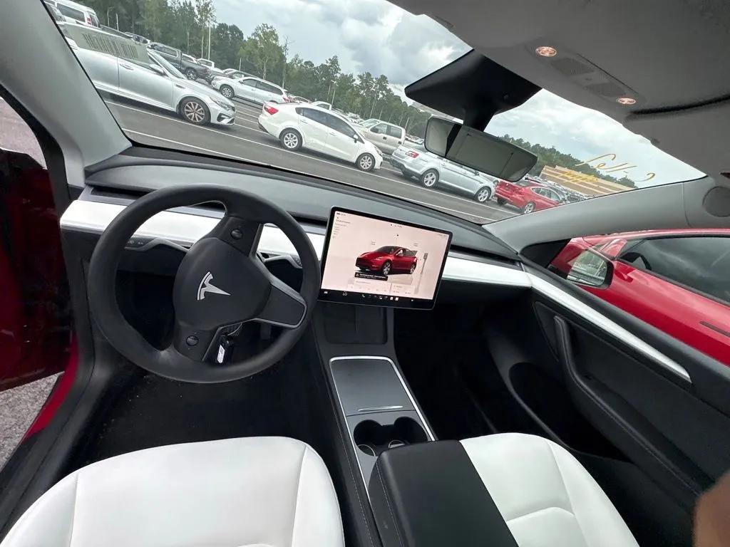 tesla model y 2023 7SAYGDEE3PF634735 image tesla model y 2023 7SAYGDEE3PF634735 image